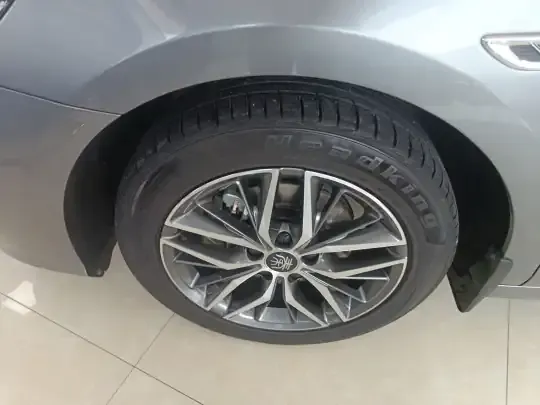BYD Qin PLUS 2024 (39200 км)