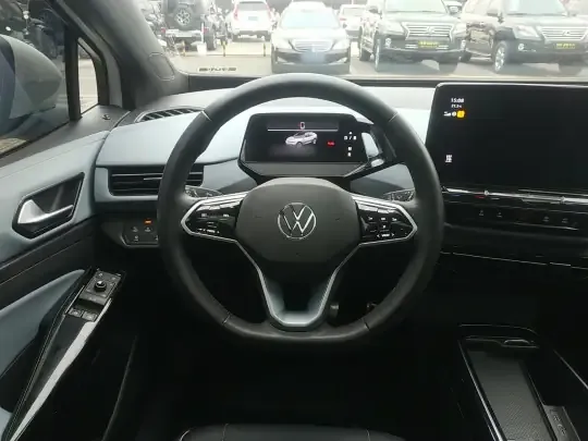 Volkswagen ID,4 X 2024 (50300 км)