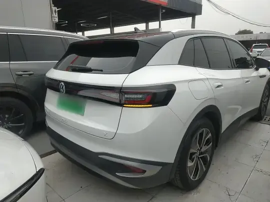 Volkswagen ID,4 X 2024 (50300 км)