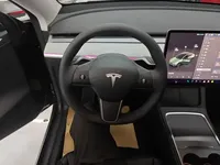 Tesla Model Y 2024 (300 км)