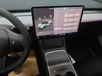 Tesla Model Y 2024 (300 км)