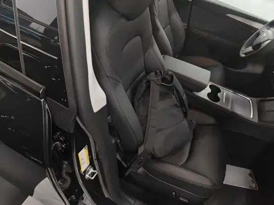 Tesla Model Y 2024 (300 км)