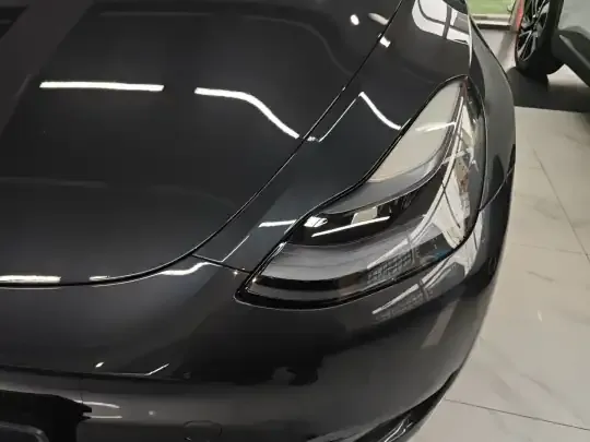 Tesla Model Y 2024 (300 км)