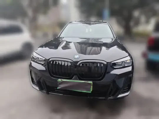 BMW iX3 2024 (11800 км)