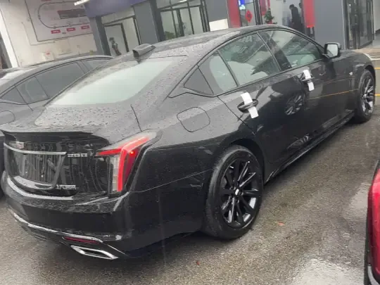 Cadillac CT5 2024 (7900 км)