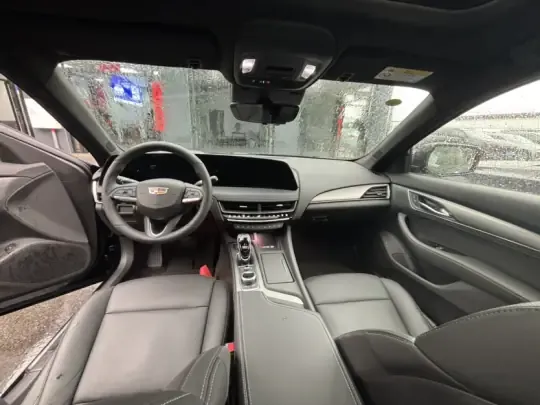 Cadillac CT5 2024 (7900 км)