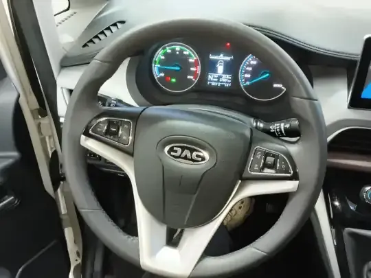 JAC Refine M3 2024 (27500 км)