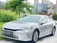 Toyota Camry 2024 (17500 км)
