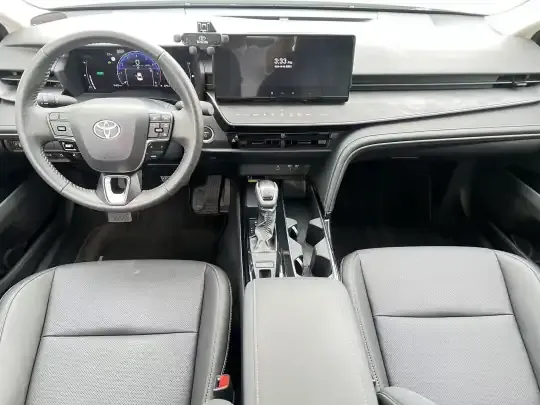 Toyota Camry 2024 (17500 км)