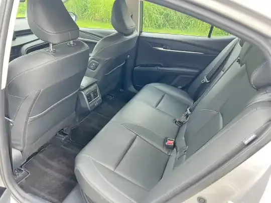 Toyota Camry 2024 (17500 км)