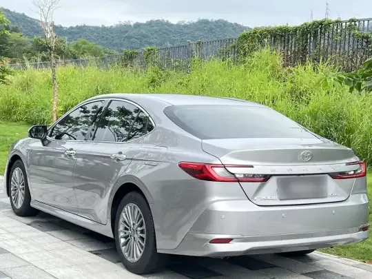Toyota Camry 2024 (17500 км)