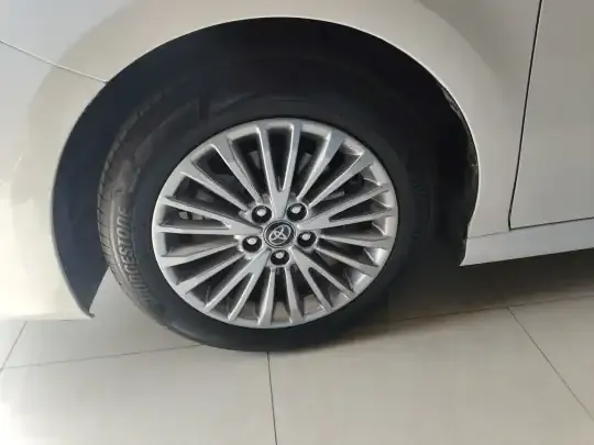 Toyota Camry 2024 (9900 км)