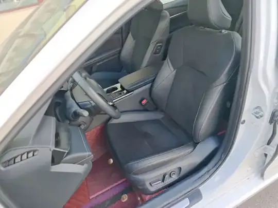 Toyota Camry 2024 (6900 км)