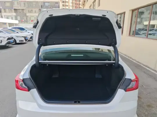 Toyota Camry 2024 (6900 км)