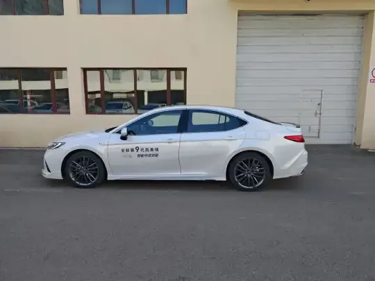 Toyota Camry 2024 (6900 км)