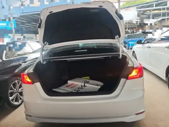 Toyota Camry 2024 (6700 км)