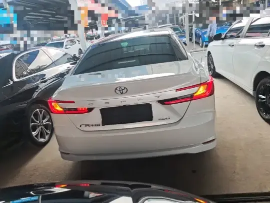 Toyota Camry 2024 (6700 км)