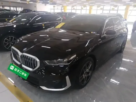BMW 5 Series 2024 (11600 км)