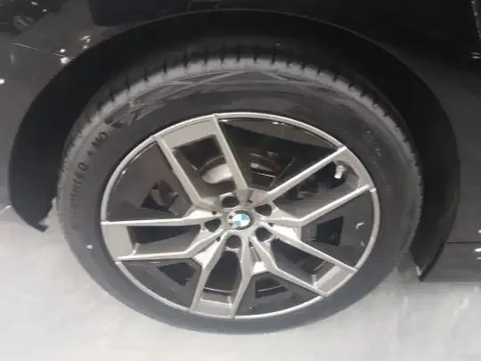 BMW 5 Series 2024 (11600 км)