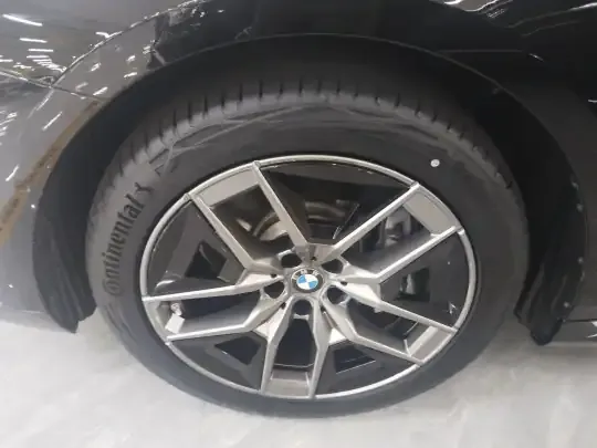 BMW 5 Series 2024 (11600 км)