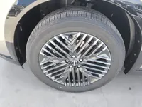 Nissan Pathfinder 2024 (7400 км)