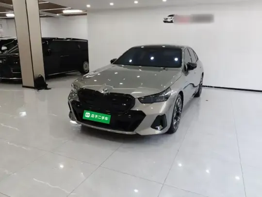 BMW i5 2024 (7300 км)