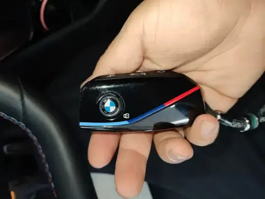 BMW i5 2024 (7300 км)