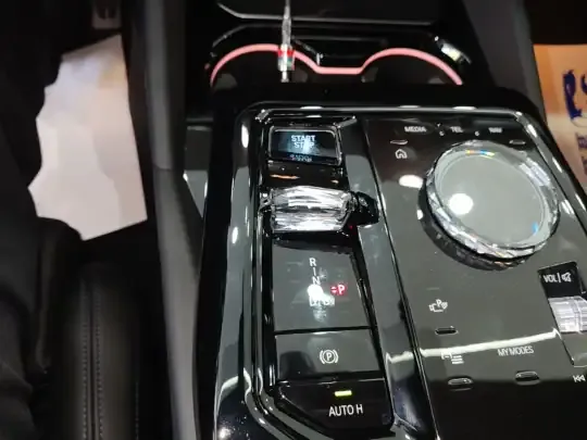 BMW i5 2024 (7300 км)