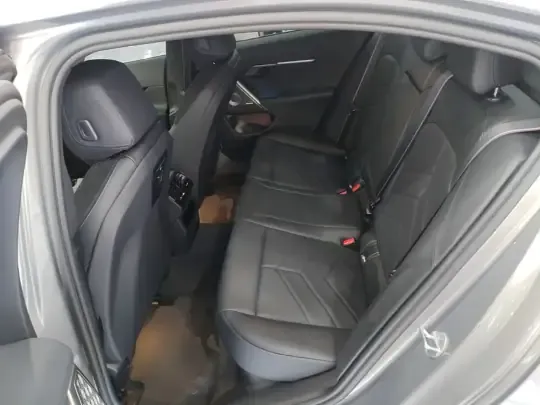 BMW i5 2024 (7300 км)