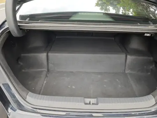Honda Accord New Energy 2023 (38100 км)