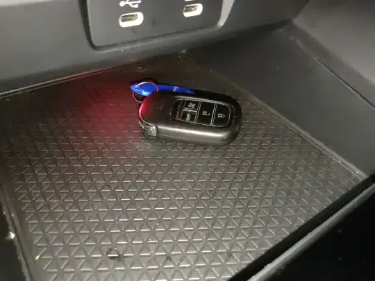 Honda Accord New Energy 2023 (38100 км)
