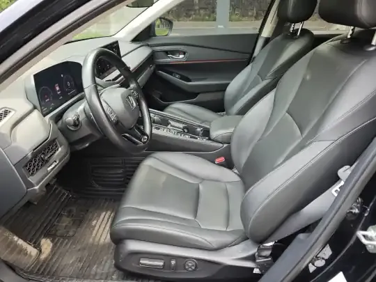 Honda Accord New Energy 2023 (38100 км)