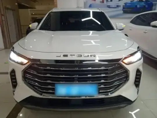 JETOUR X70 PLUS 2023 (29600 км)