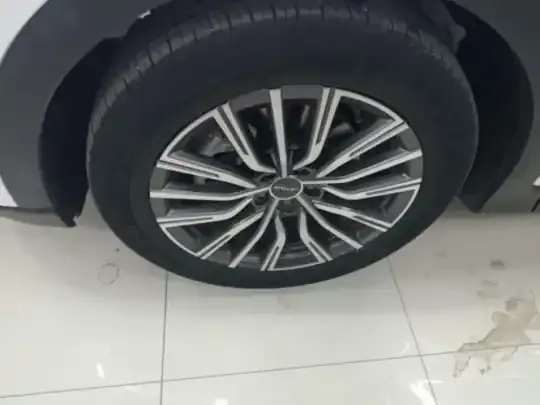 JETOUR X70 PLUS 2023 (29600 км)