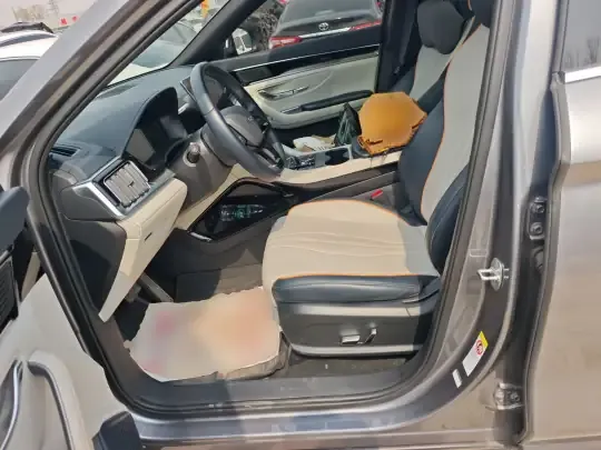 BYD Song PLUS New Energy 2024 (15800 км)