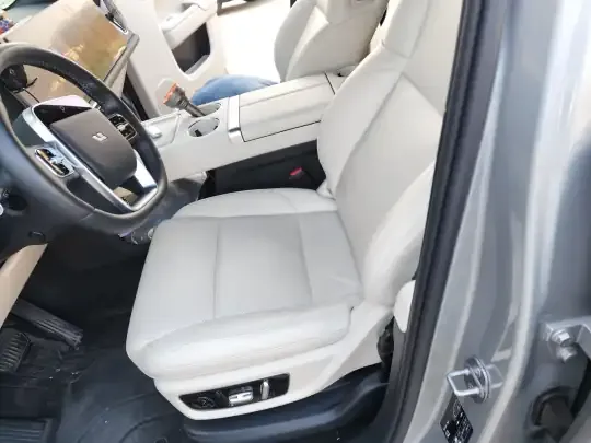 Li Auto L8 2024 (30000 км)
