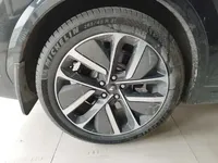 Li Auto L7 2024 (16700 км)