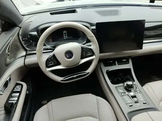 BYD Han 2024 (17000 км)