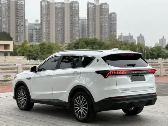 JETOUR X70 C-DM 2024 (8500 км)