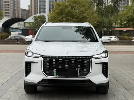 JETOUR X70 C-DM 2024 (8500 км)