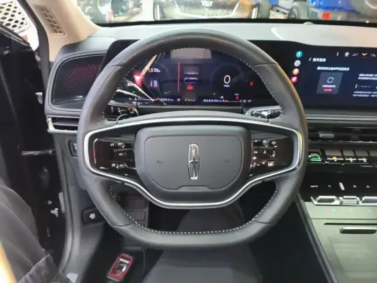 Lincoln Corsair 2024 (9300 км)