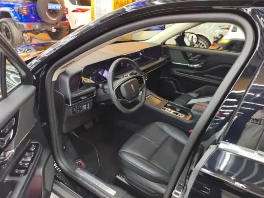 Lincoln Corsair 2024 (9300 км)