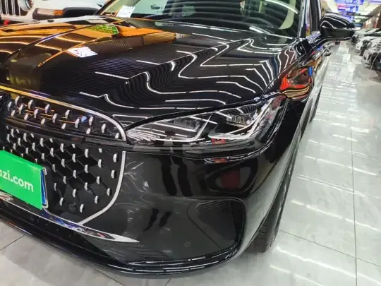 Lincoln Corsair 2024 (9300 км)