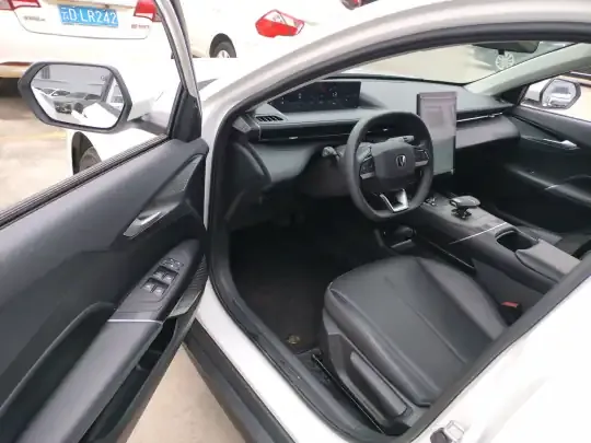 Changan Eado 2024 (12800 км)