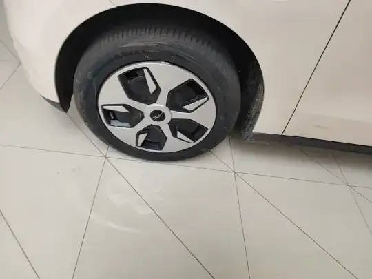 JAC Yiwei 3 2024 (1000 км)