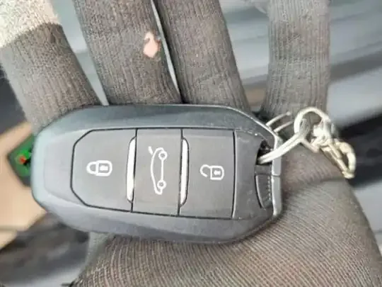 Peugeot 408 2024 (16299 км)