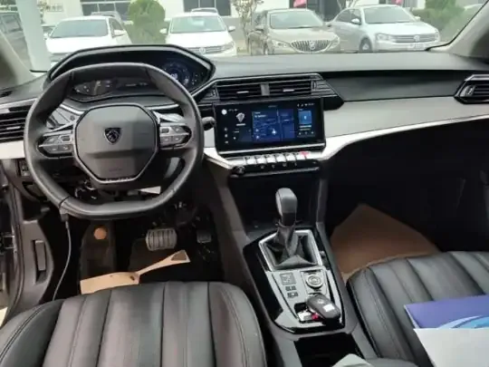 Peugeot 408 2024 (16299 км)