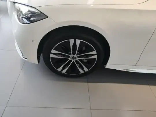 Mercedes-Benz C-Class New Energy 2024 (26100 км)