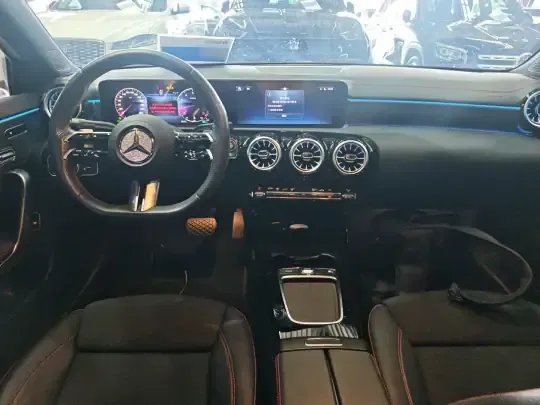 Mercedes-Benz A-Class 2024 (11500 км)