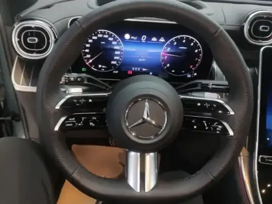 Mercedes-Benz GLC 2024 (10100 км)